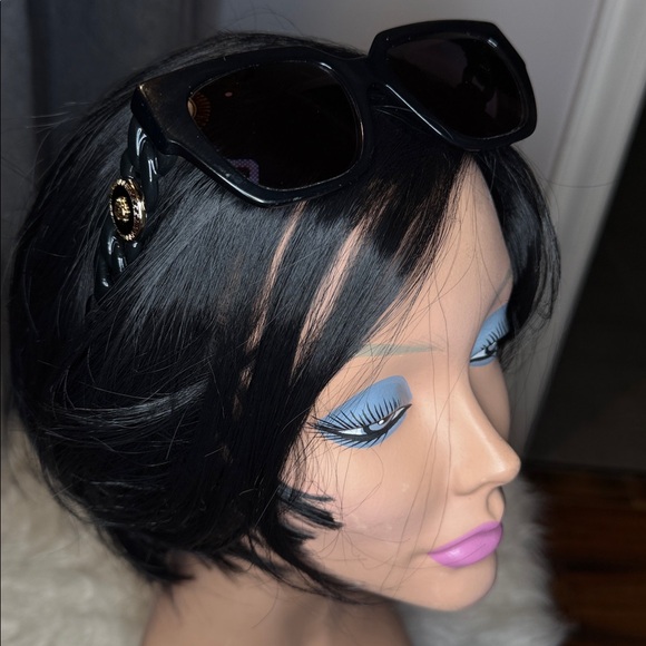 Versace NWT black and gold trim, sunglasses with case and box - Picture 7 of 8